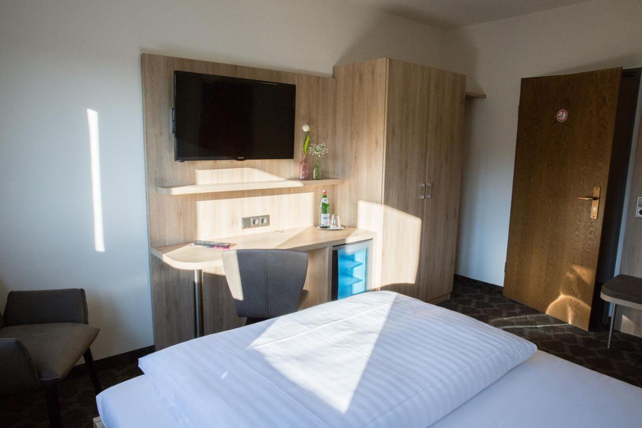 Hotel Wilms โคโลญ ภายนอก รูปภาพ