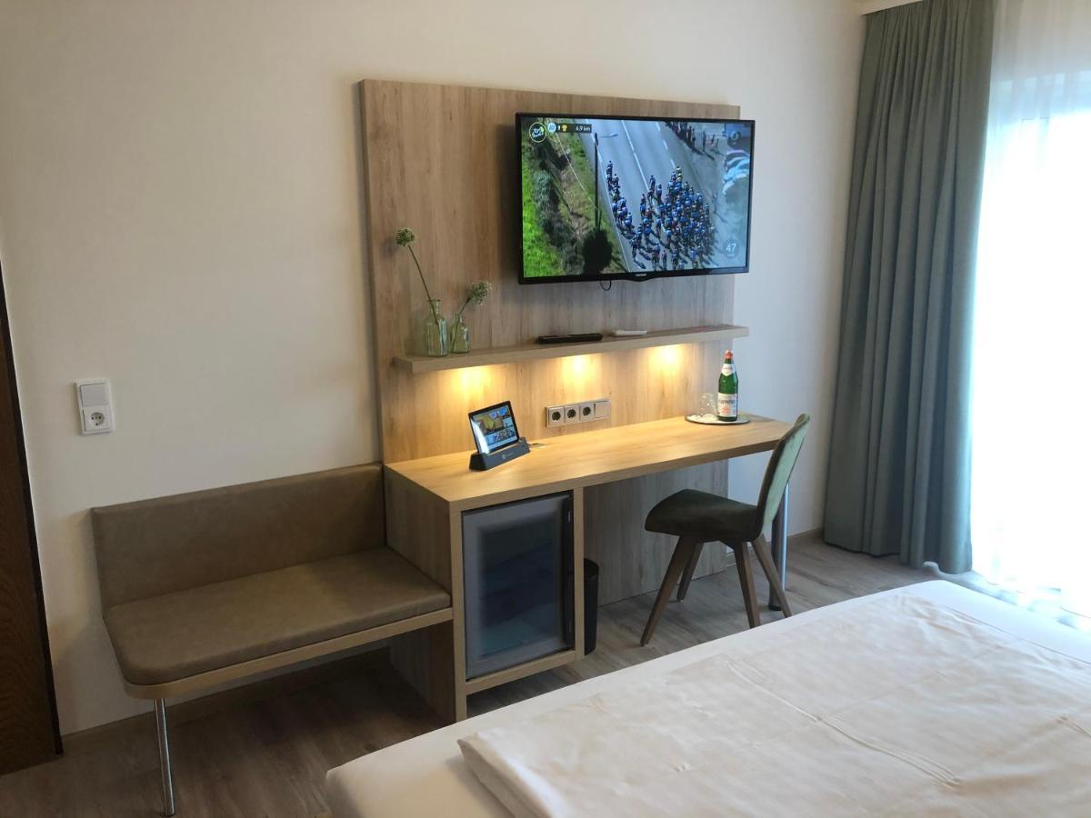 Hotel Wilms โคโลญ ภายนอก รูปภาพ