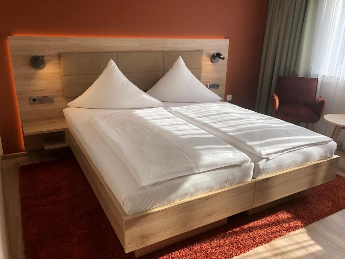 Hotel Wilms โคโลญ ภายนอก รูปภาพ