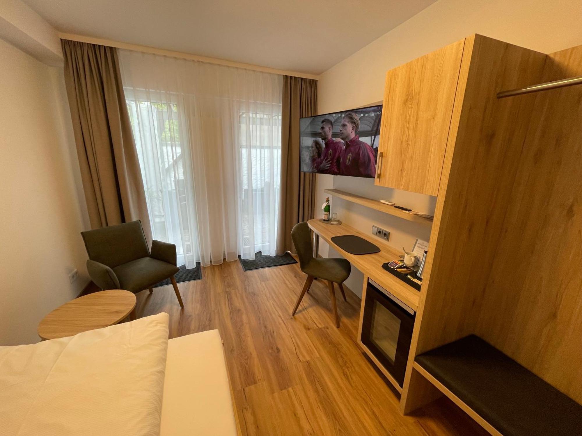 Hotel Wilms โคโลญ ภายนอก รูปภาพ