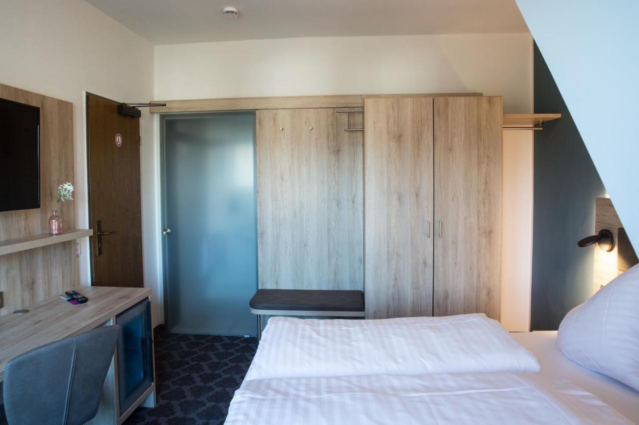 Hotel Wilms โคโลญ ภายนอก รูปภาพ