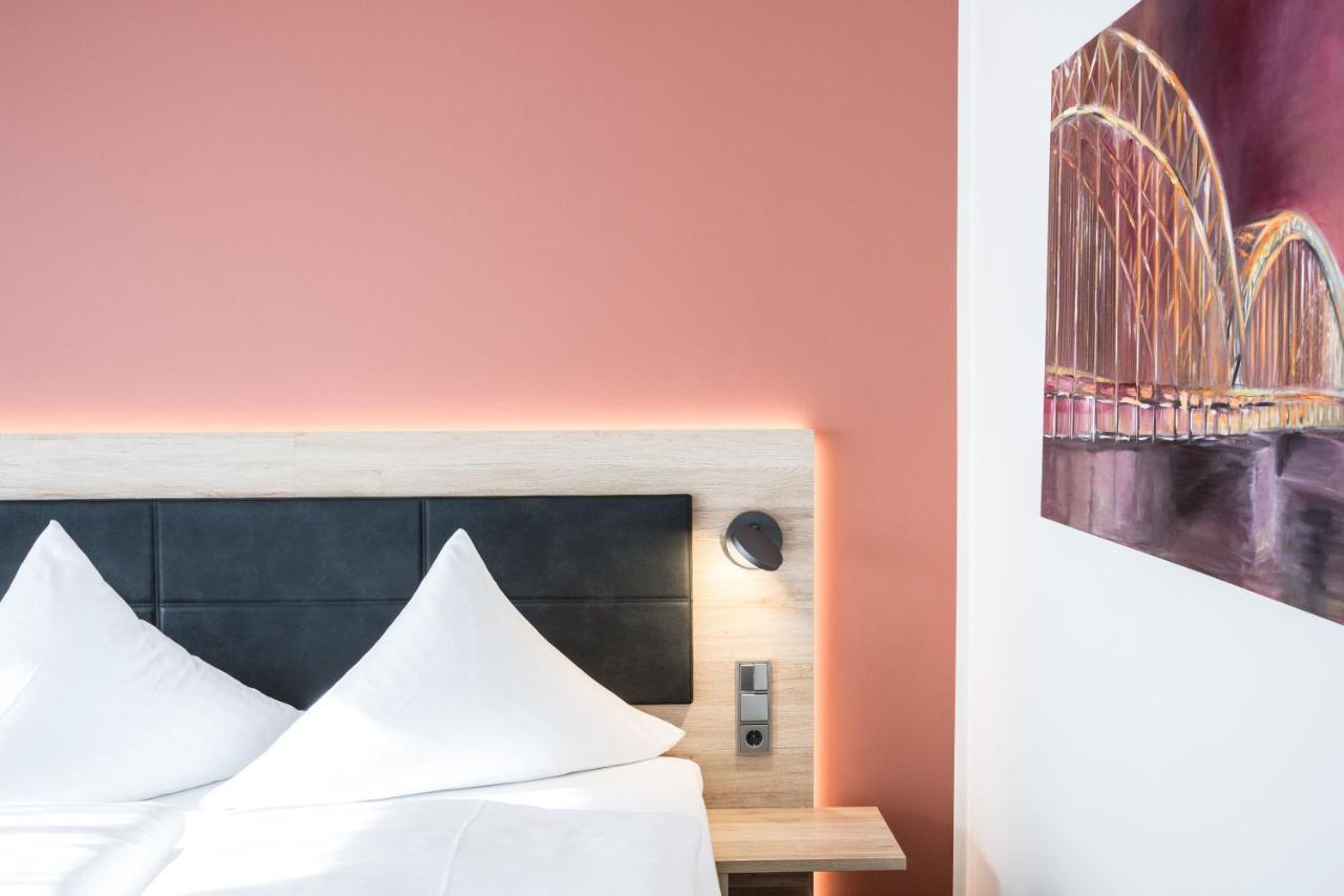 Hotel Wilms โคโลญ ภายนอก รูปภาพ
